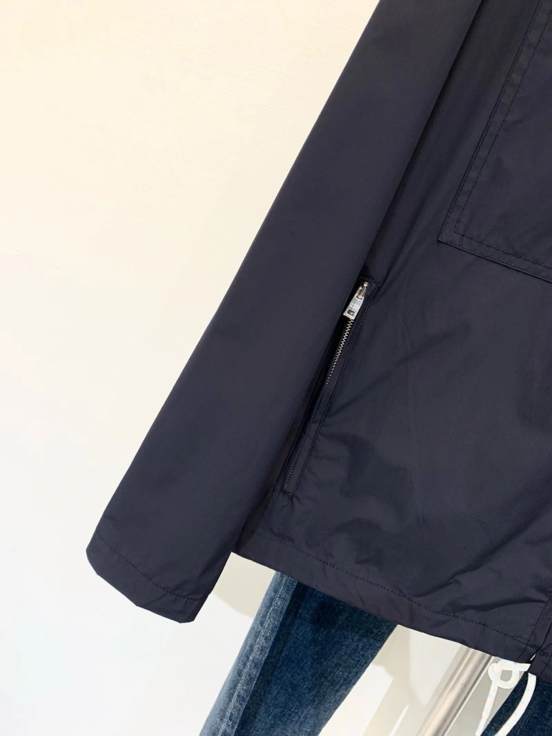 Modern Unclassified Brand Outwear 147524
