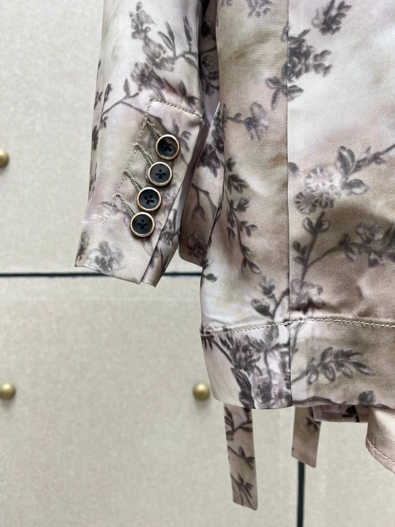 Seasonal Unclassified Brand Outwear 147558