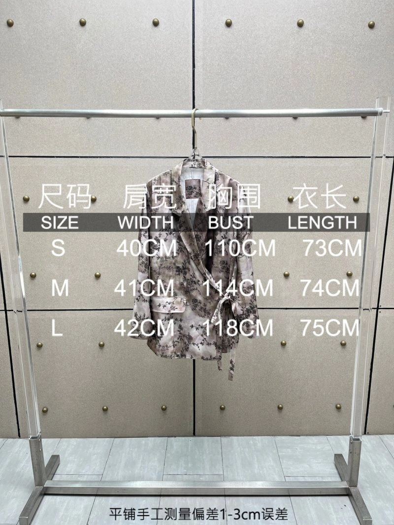 Seasonal Unclassified Brand Outwear 147558