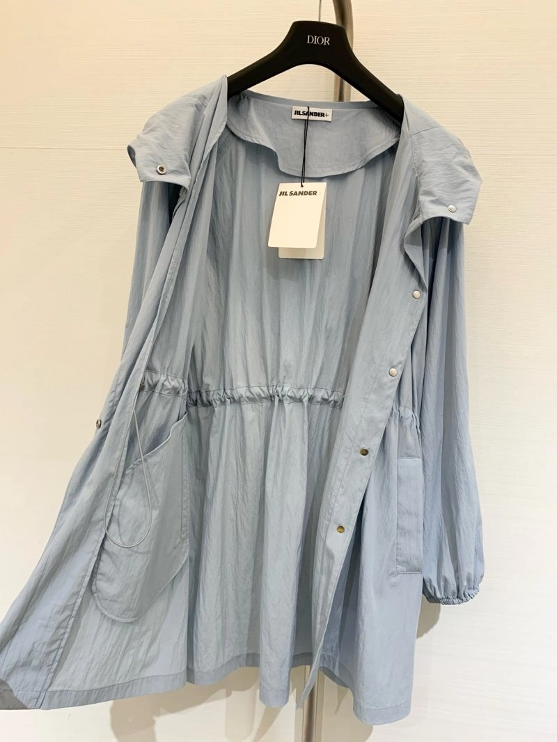 Unclassified Brand Outwear FashionForward 147548