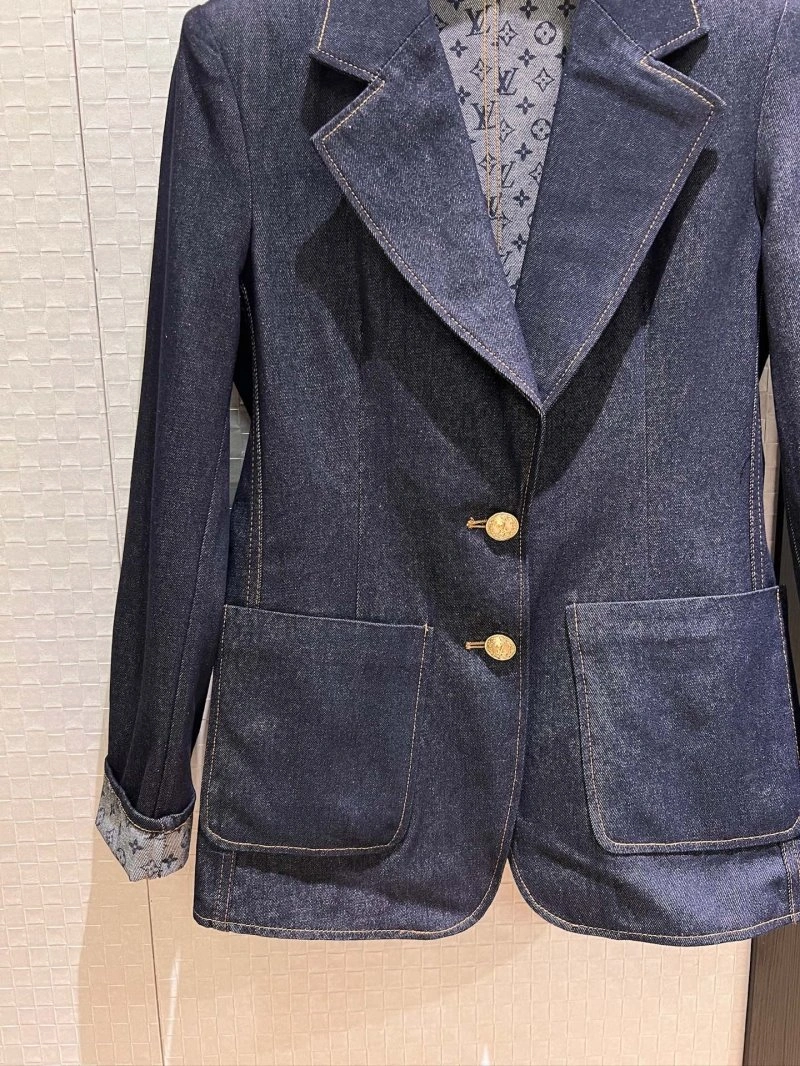 Efficient Unclassified Brand Outwear 147557