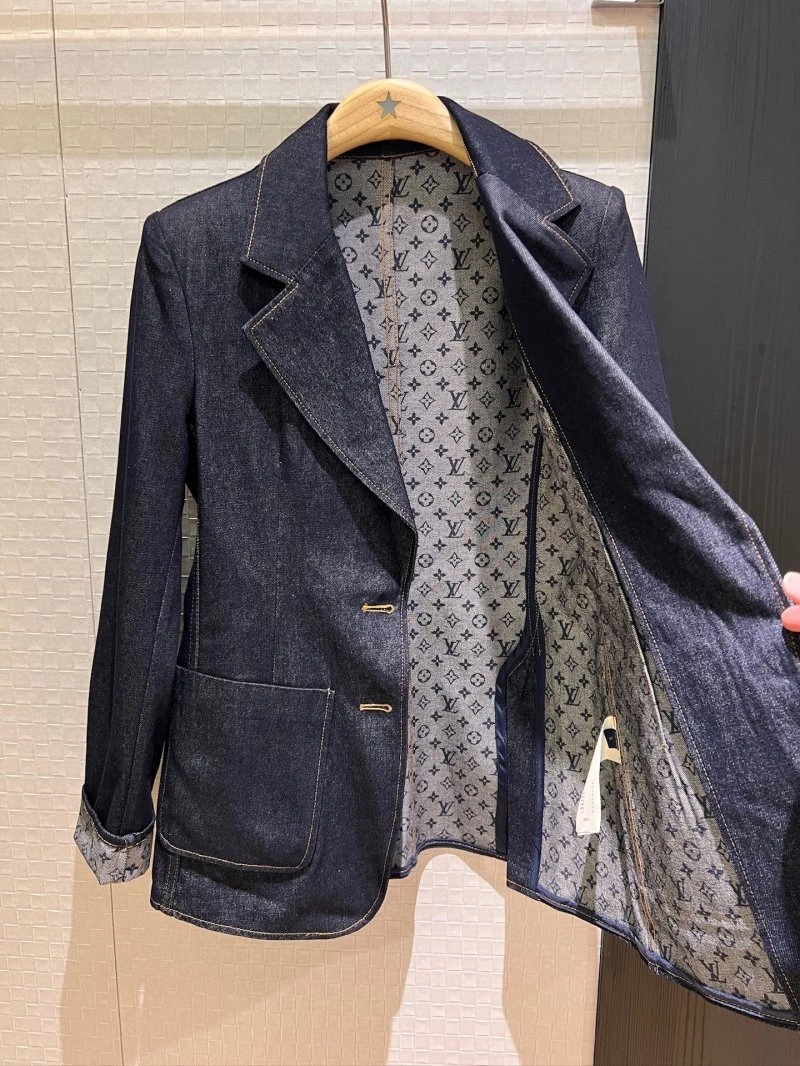 Efficient Unclassified Brand Outwear 147557
