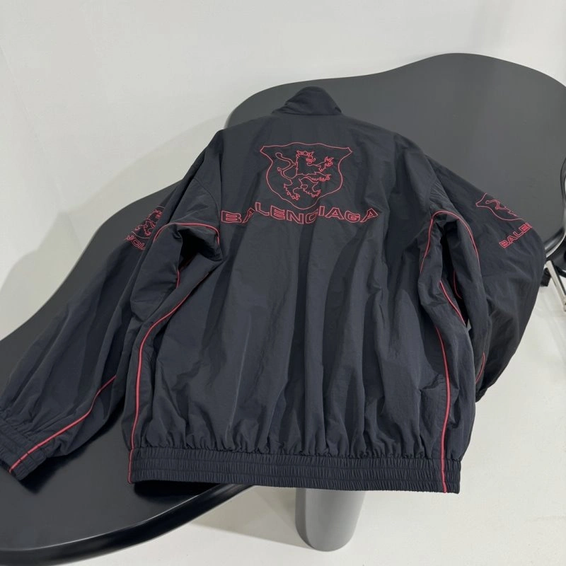 Premium Unclassified Brand Outwear 153703