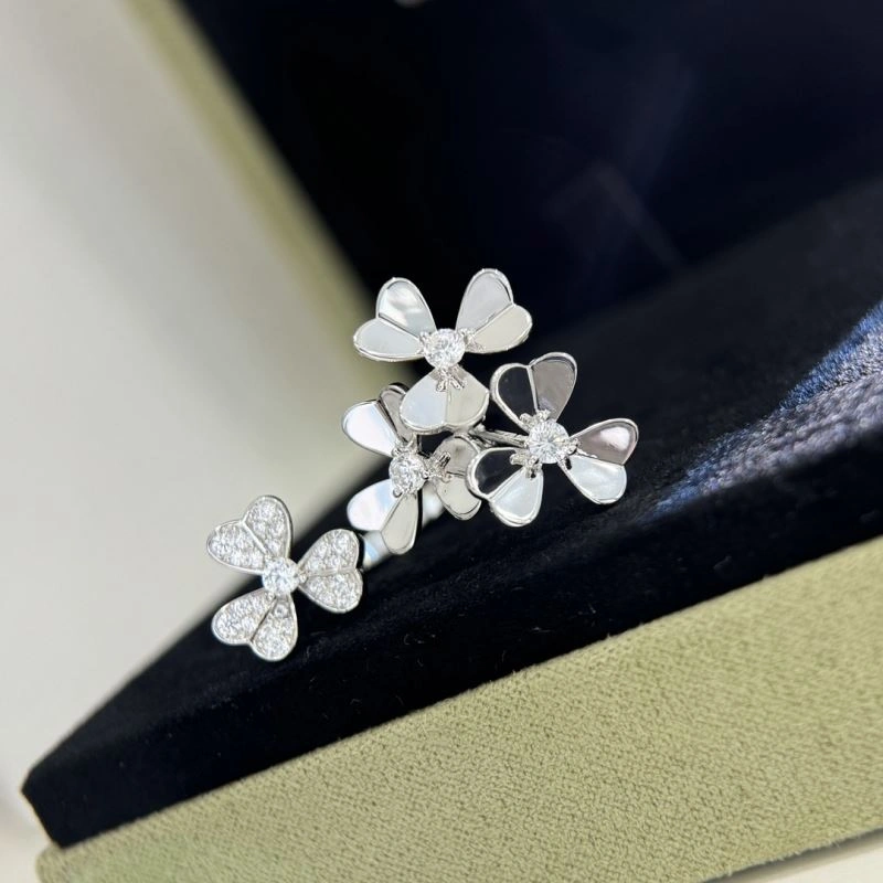Unclassified Brand Rings FashionForward 213684