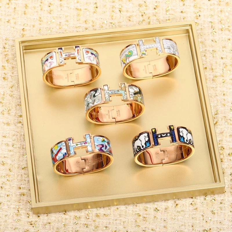 Vibrant Unclassified Brand Rings 213645
