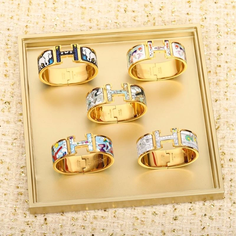 Vibrant Unclassified Brand Rings 213645