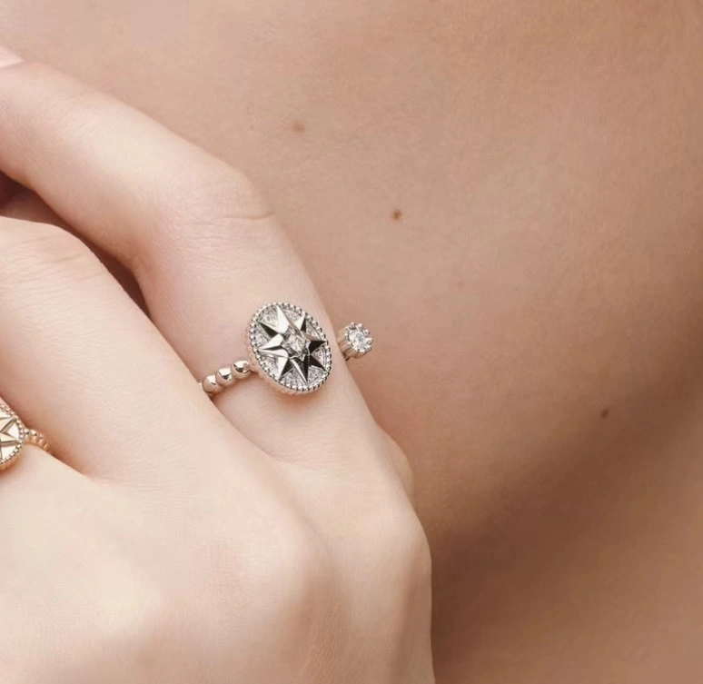 Classic Unclassified Brand Rings 213641