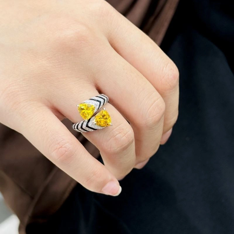 Sleek Unclassified Brand Rings 213630