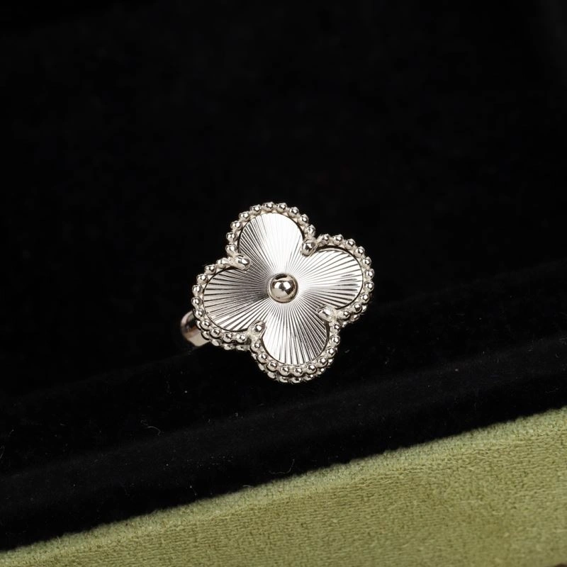 Casual Unclassified Brand Rings 213228