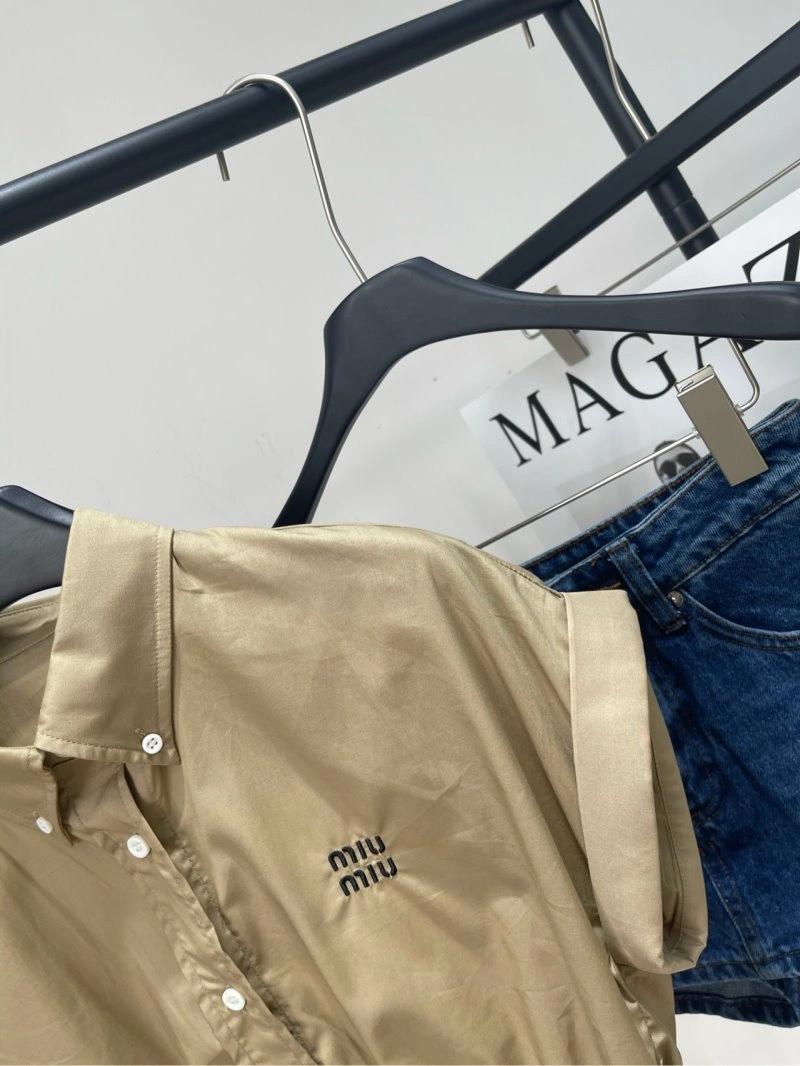Lightweight Unclassified Brand Shirts 147475