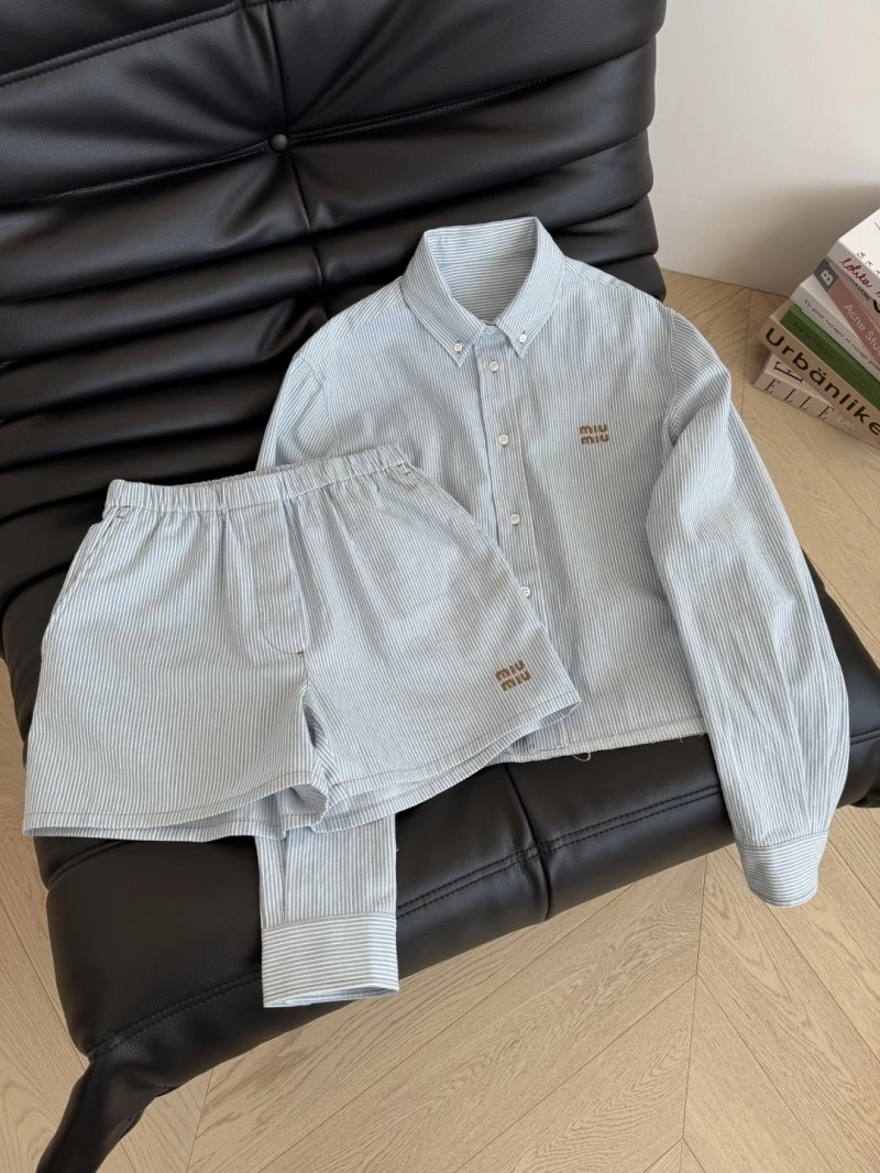 QuickDry Unclassified Brand Shirts 153661