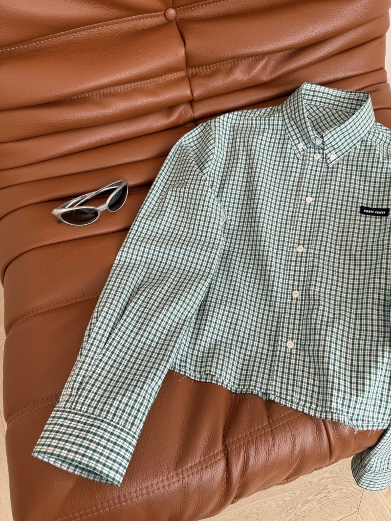 Minimalist Unclassified Brand Shirts 153640