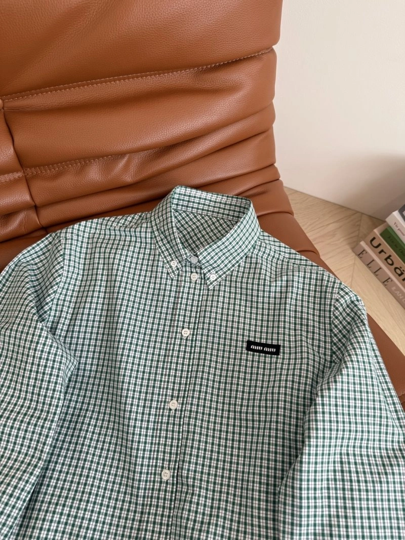 Minimalist Unclassified Brand Shirts 153640