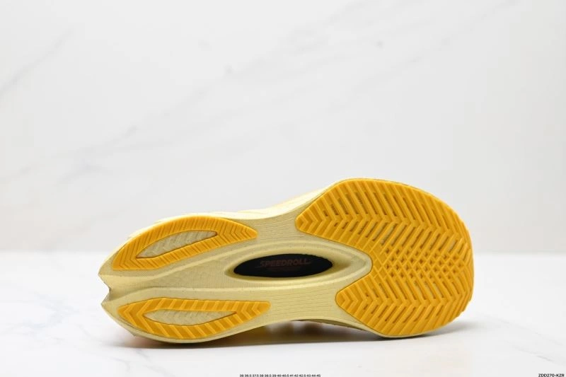 Unclassified Brand Shoes UrbanChic 1642