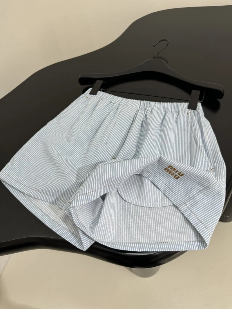 Unclassified Brand Short Pants Vibrant 150458