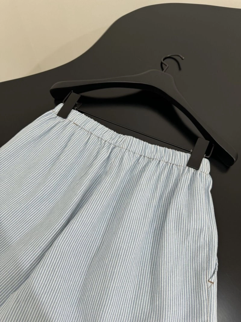 Unclassified Brand Short Pants Vibrant 150458