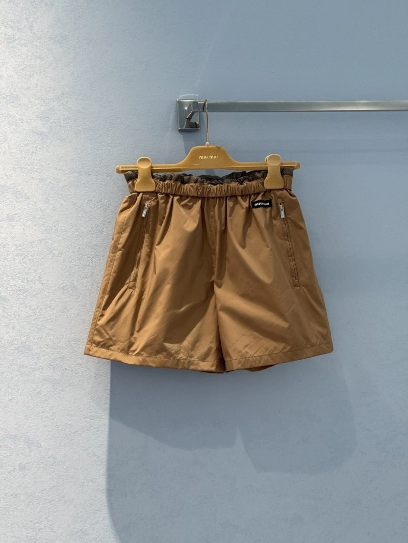 SmoothTexture Unclassified Brand Short Pants 150465