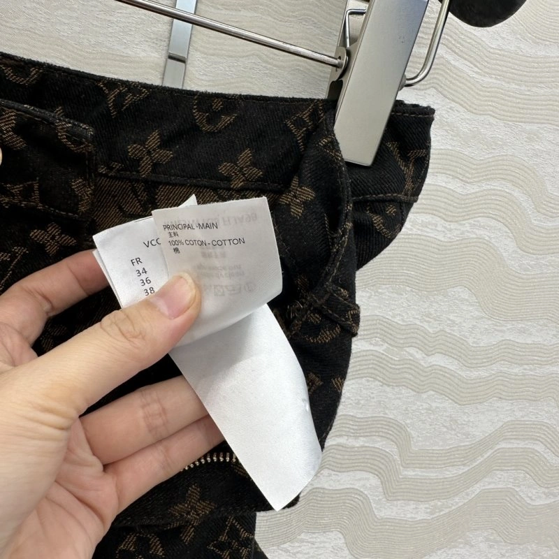 Sophisticated Unclassified Brand Short Pants 150434