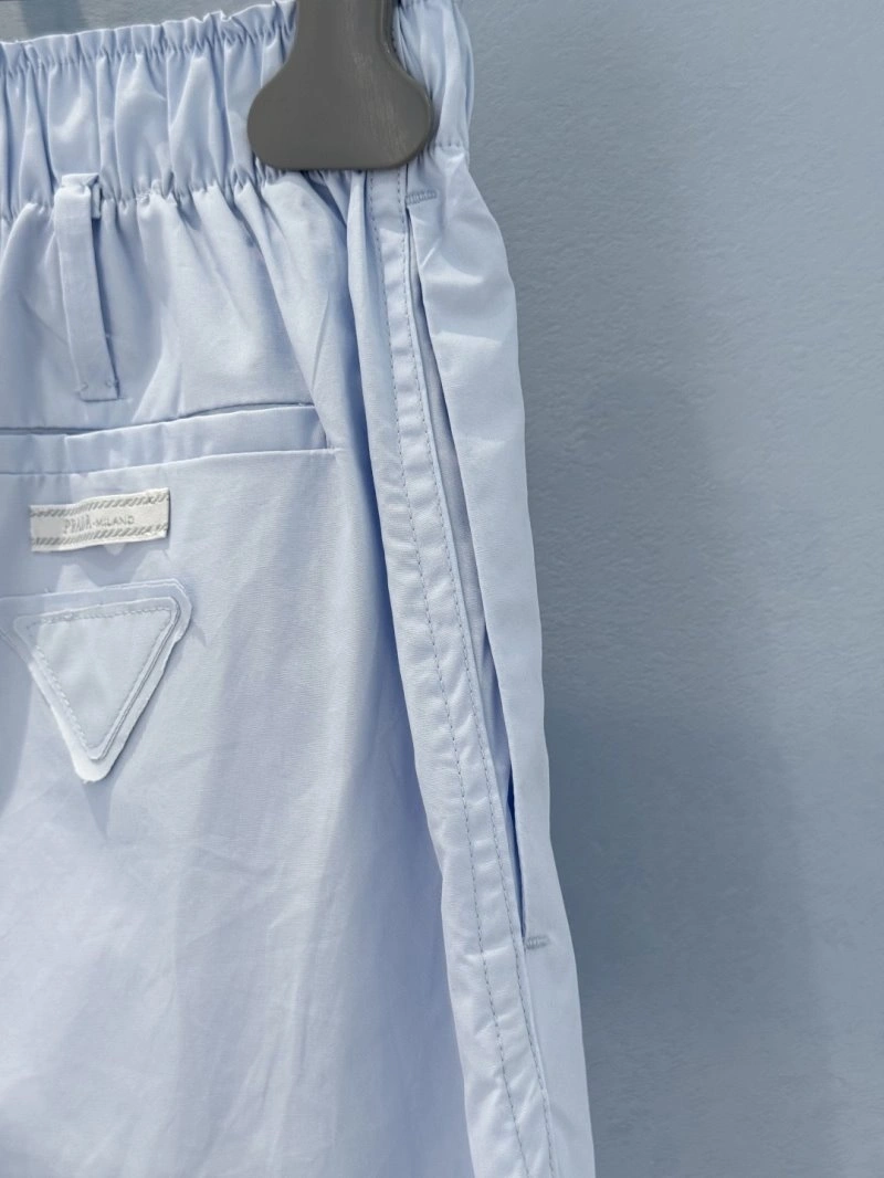 Lightweight Unclassified Brand Short Pants 155480