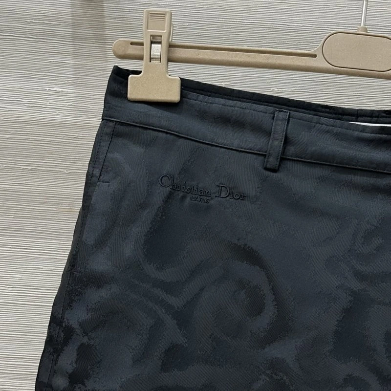 Contemporary Unclassified Brand Short Pants 155435