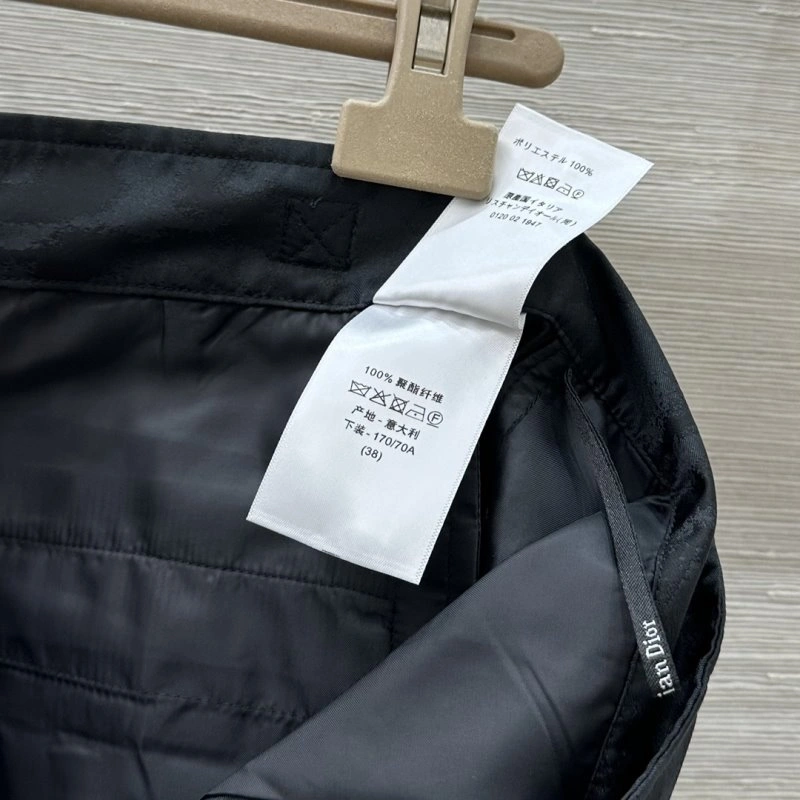 Contemporary Unclassified Brand Short Pants 155435