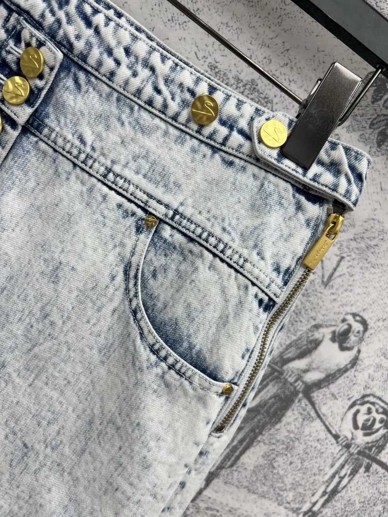 Bold Unclassified Brand Short Pants 147418