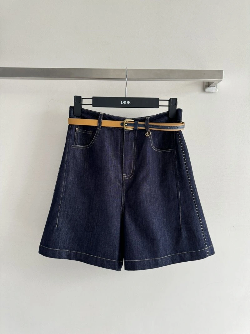 Resilient Unclassified Brand Short Pants 147415