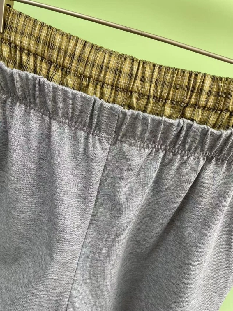Modern Unclassified Brand Short Pants 147411
