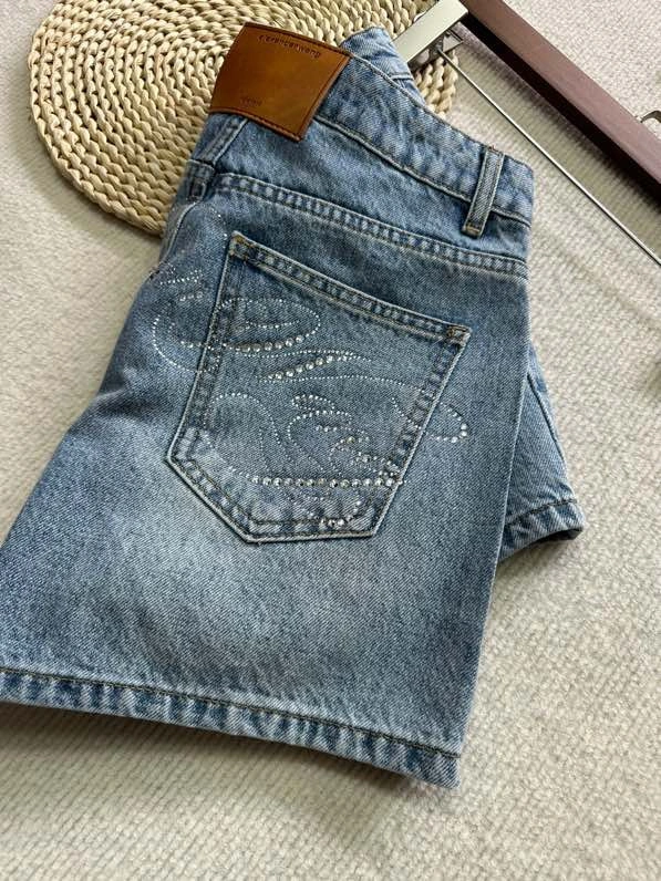 Upgraded Unclassified Brand Short Pants 147408