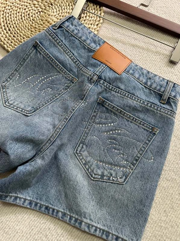 Upgraded Unclassified Brand Short Pants 147408