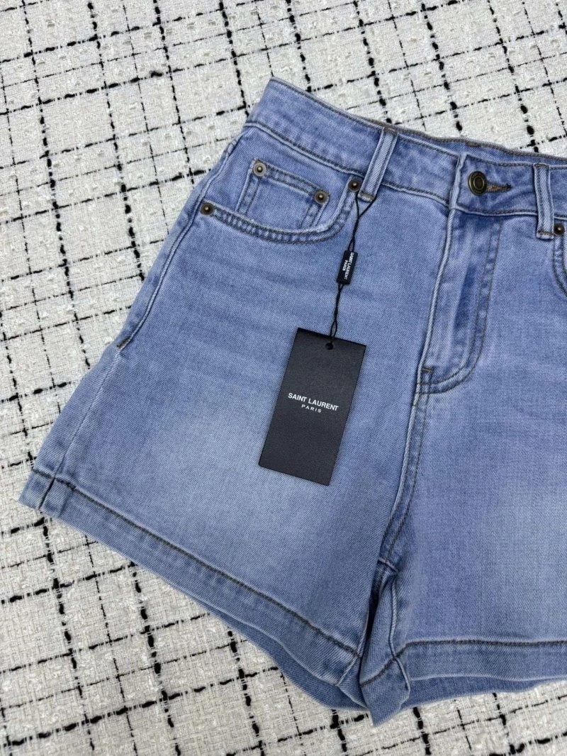 MoistureWicking Unclassified Brand Short Pants 147399