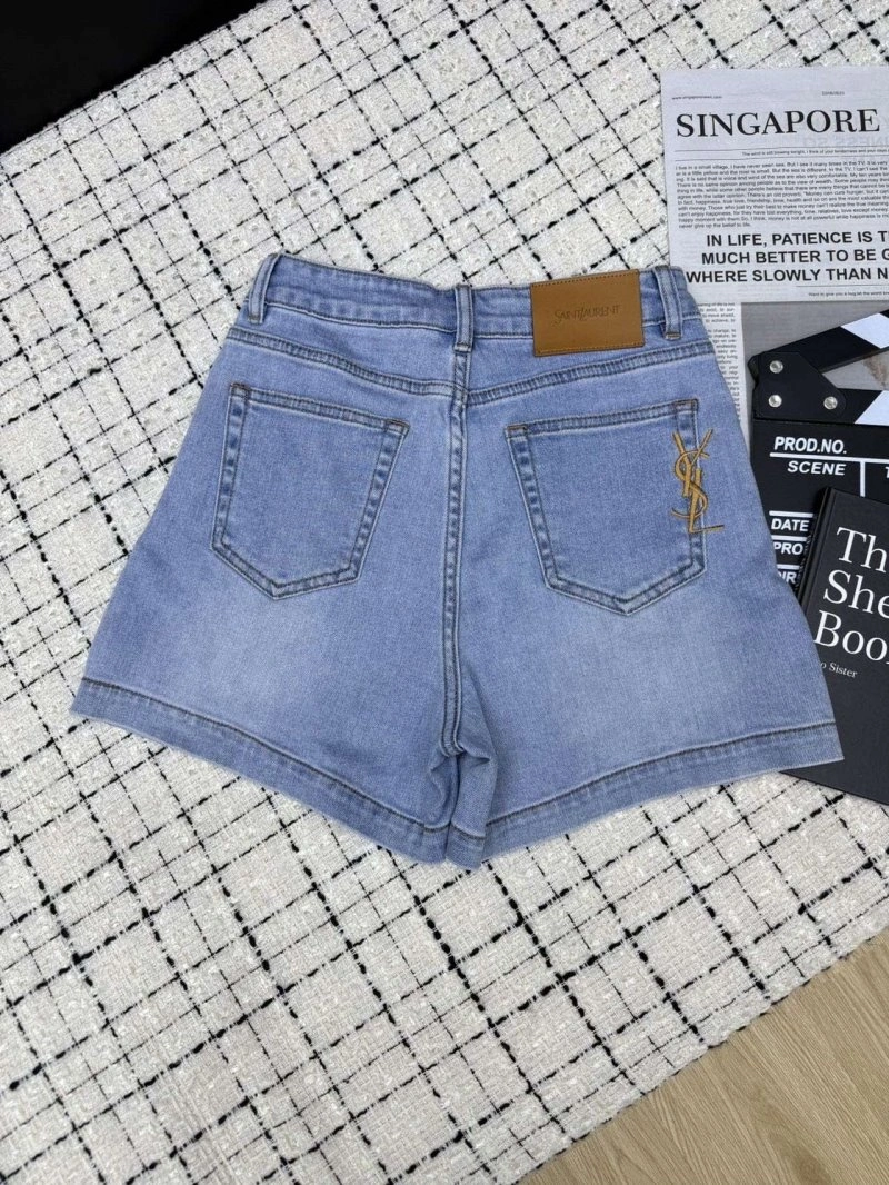 MoistureWicking Unclassified Brand Short Pants 147399