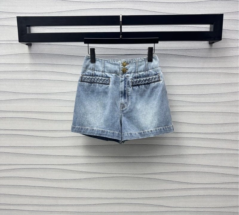 Youthful Unclassified Brand Short Pants 147385