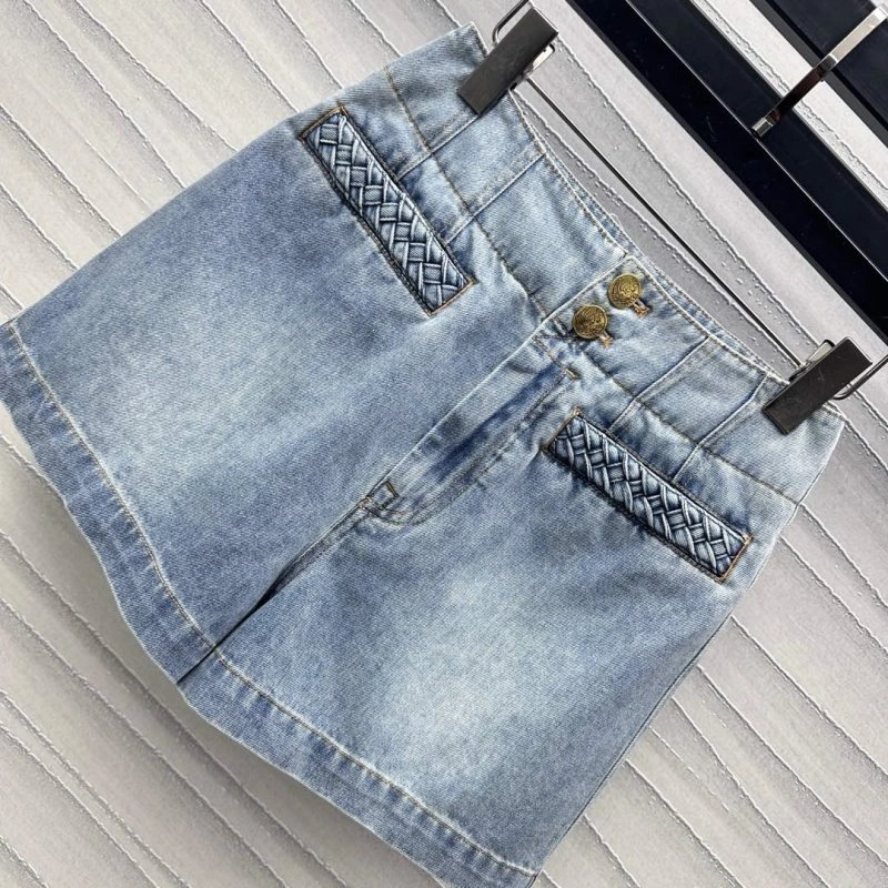 Youthful Unclassified Brand Short Pants 147385