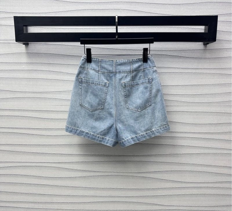 Youthful Unclassified Brand Short Pants 147385