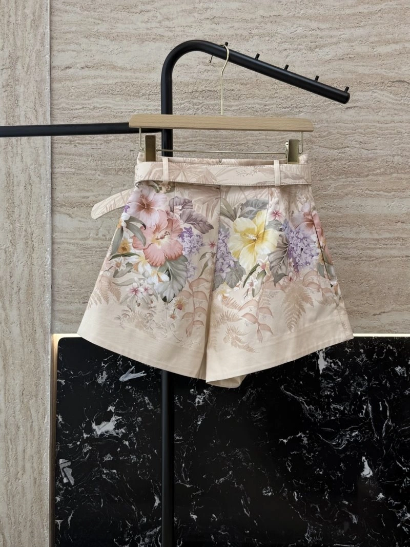 Trendy Unclassified Brand Short Pants 147379