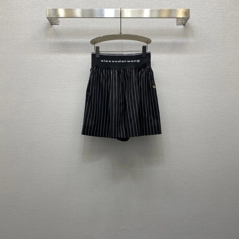 Trendsetting Unclassified Brand Short Pants 153610