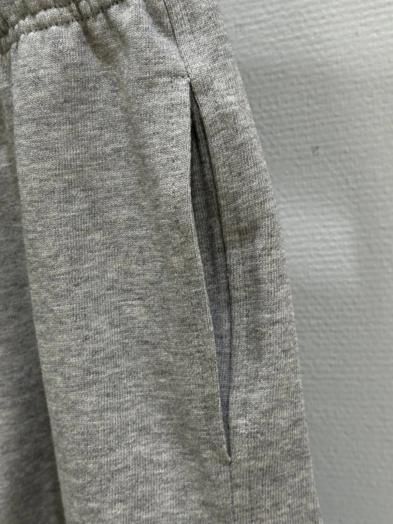 Affordable Unclassified Brand Short Pants 153577