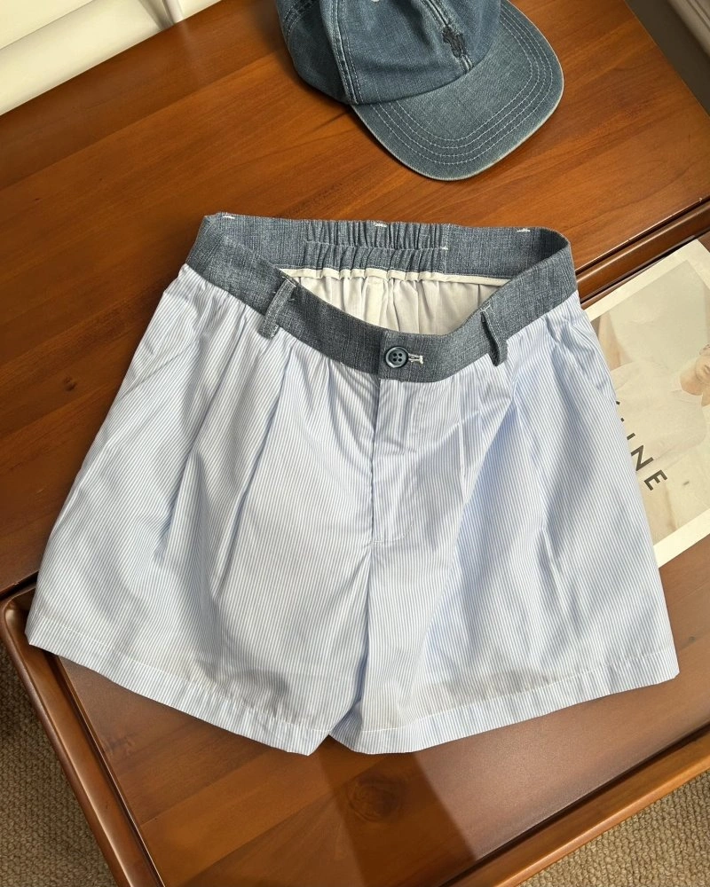 ModernLook Unclassified Brand Short Suits 150424