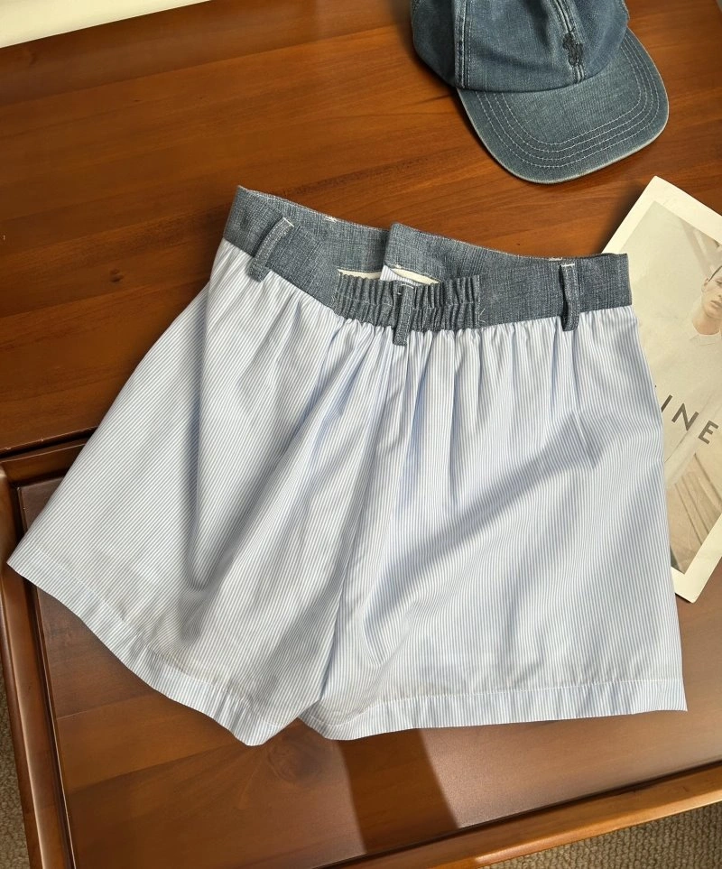 ModernLook Unclassified Brand Short Suits 150424