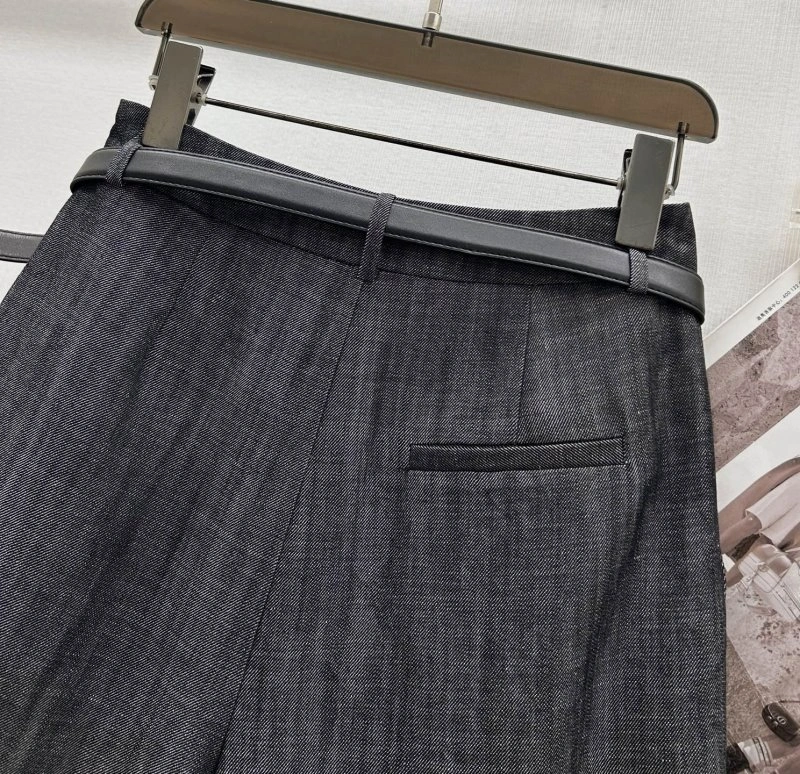 Tailored Unclassified Brand Short Suits 155448