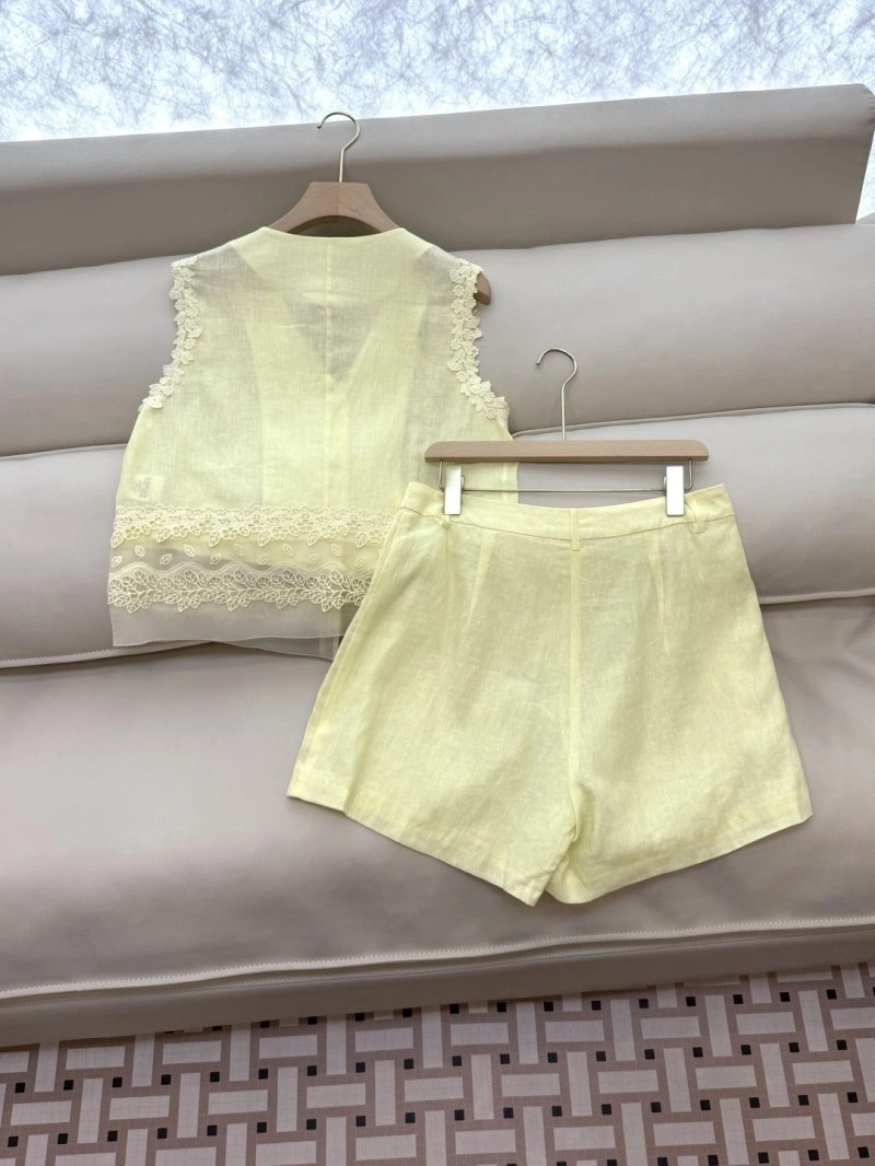 Contemporary Unclassified Brand Short Suits 147378