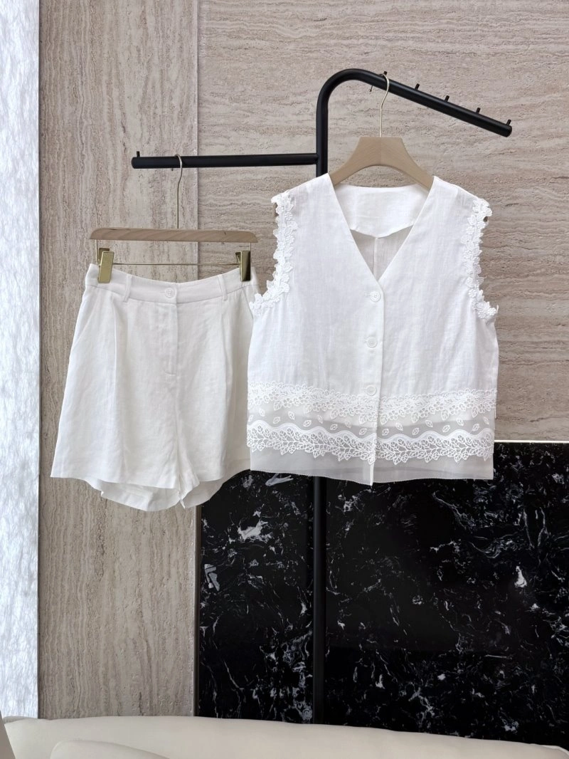 Bright Unclassified Brand Short Suits 147356