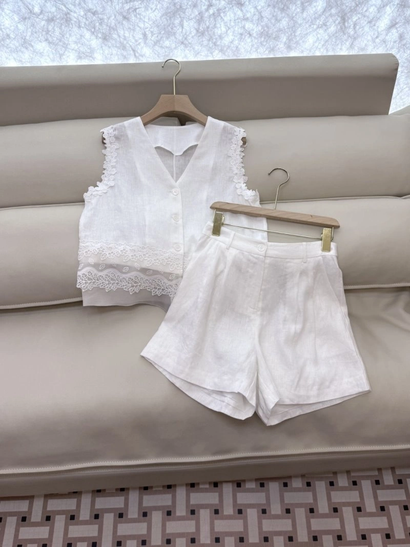 Bright Unclassified Brand Short Suits 147356