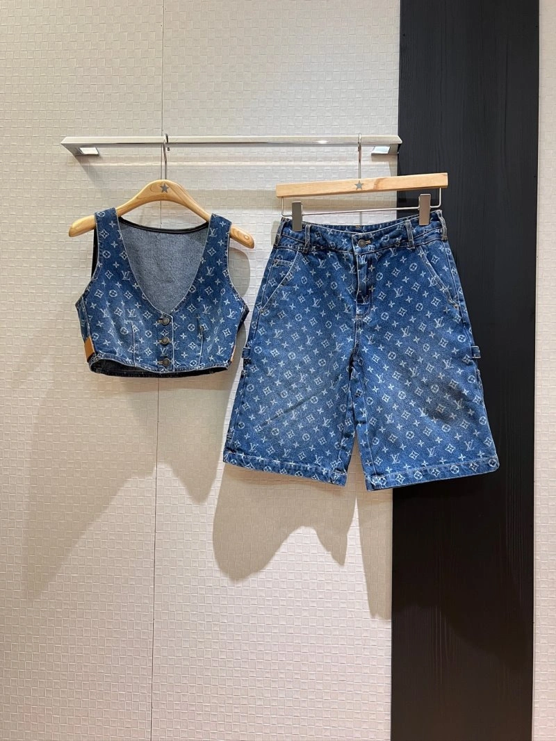 Unclassified Brand Short Suits SoftTouch 147353