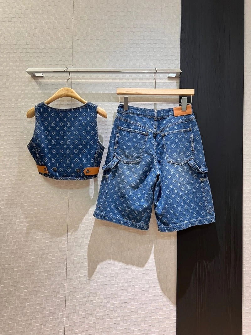 Unclassified Brand Short Suits SoftTouch 147353
