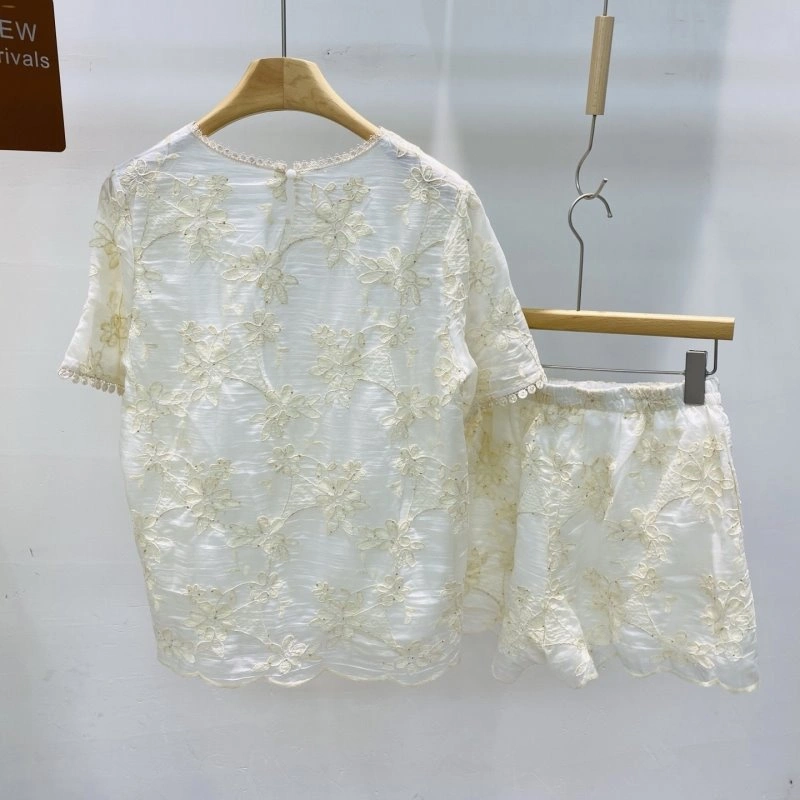 Comfortable Unclassified Brand Short Suits 147350