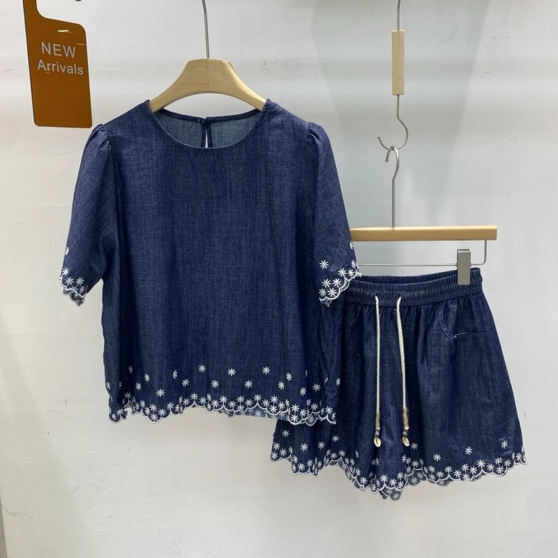 Effortless Unclassified Brand Short Suits 147349