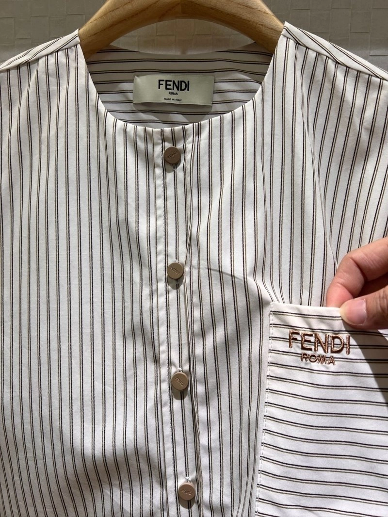 Upgraded Unclassified Brand Short Suits 147334