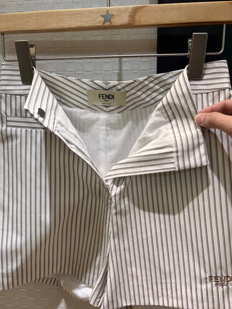 Upgraded Unclassified Brand Short Suits 147334
